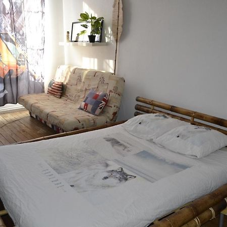 Апартаменты Belle Chambre D'Hote Pour 2 A 4 Personnes Chef-Boutonne Экстерьер фото
